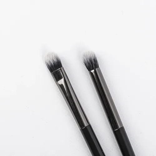 Brocha Individual De Maquillaje City Girl Doble Para Sombras Color Negro
