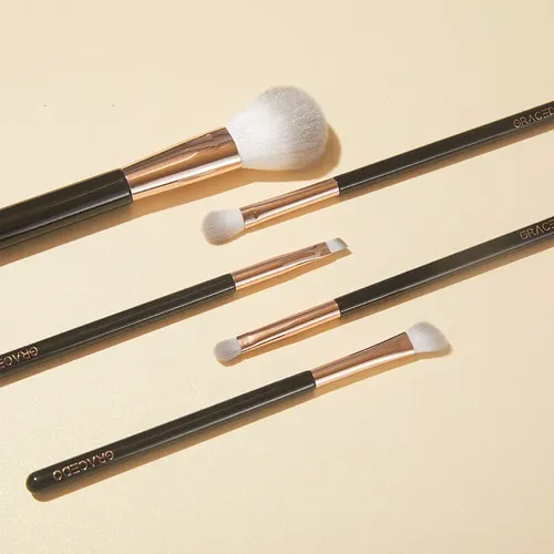 7 Pinceles De Maquillaje Negros Y Dorados 7 Piezas Set