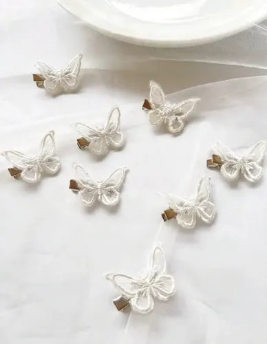Pack de 8 Hebillas Coquette Blancas de Shein