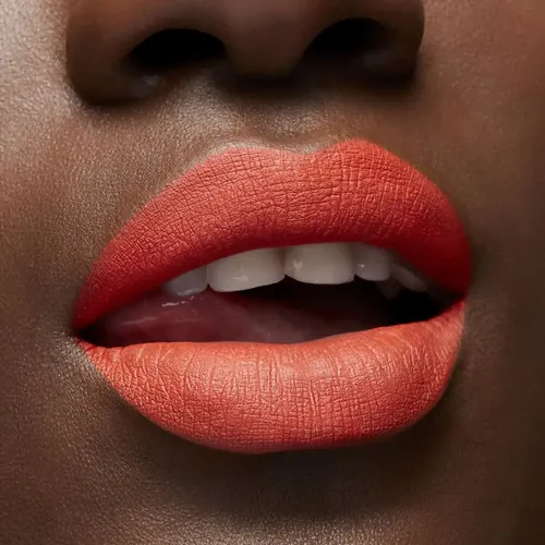 Lápiz labial líquido Mac Locked Kiss Ink 24h, acabado mate valiente, color rojo