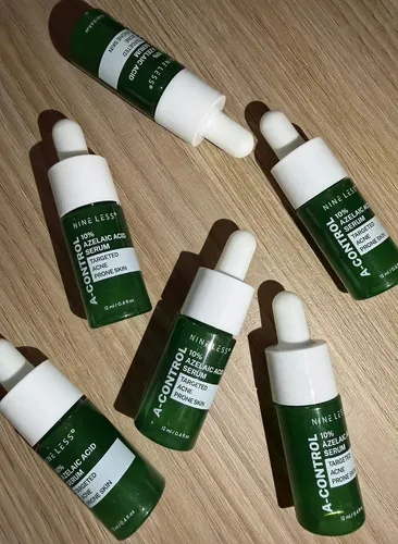 Nineless Azelaic Acid 10% Serum Mini 12ml. Antiacné