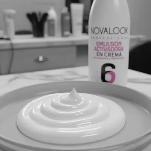 Crema Oxidante 6 Vol Con Keratina Novalook X1 Litro