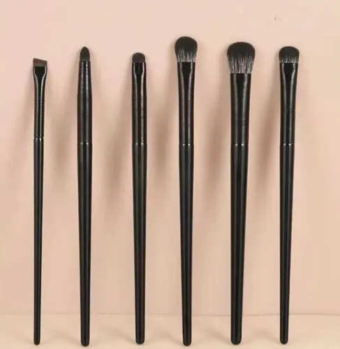 Set 6 Brochas De Maquillaje Sintéticas Negras Con Estuche