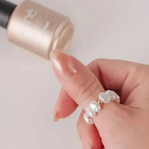 Esmalte Semipermanente Meline Colección Tierra 957 Desert Pearl de 15 mL