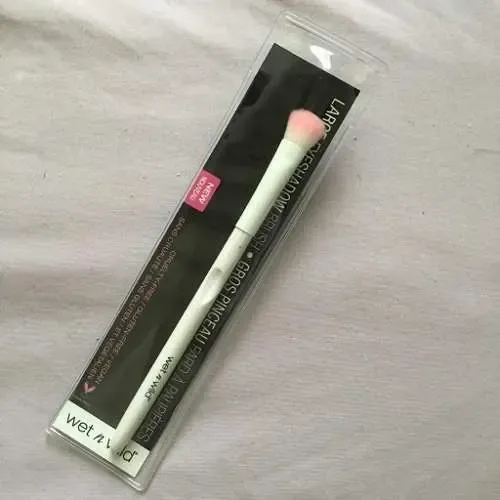 Brocha para Ojos Large Eyeshadow Sintética de Wet n Wild