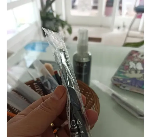 Delineador Líquido De Fibra Ultra Black Waterproof Laca