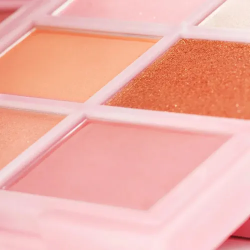 Set Maquillaje Cher Peachy In Pink 3 Piezas Ojos Y Labios