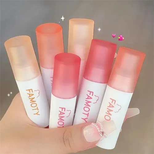 Labial Mate Mousse Terciopelo Famoty Color 04