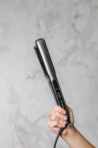 Plancha De Pelo Lizze Extreme 250°c Nano Titanio Led 6c