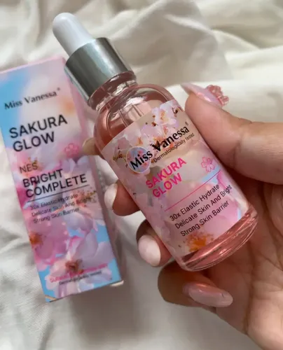 Serum Facial Extracto Sakura Ilumina Hidratante Hialuronico Todo Tipo De Piel Día/noche