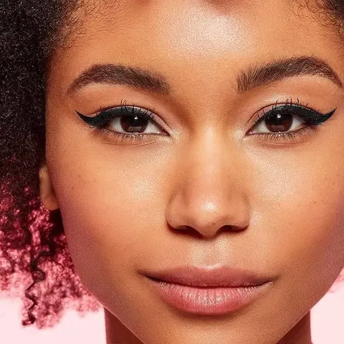 Delineador Líquido L’oréal Paris Matte Signature Color Negro Efecto Mate