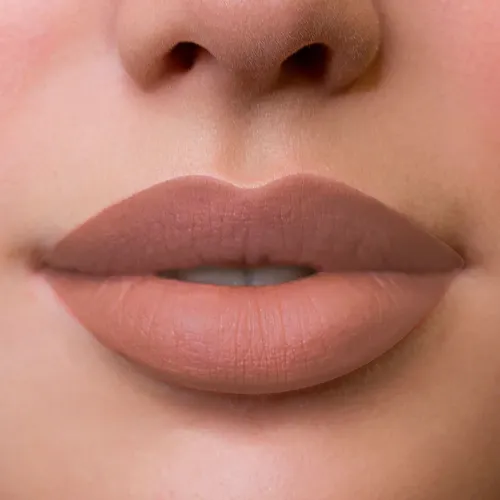 Labial Líquido Vogue Resist Tono Sofisticada