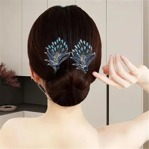 Un Broche Elegante Para Hacer Moños Para Coleteros Para El P