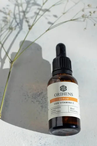 Serum Vitamina C Iluminador Antioxidante X 30 Ml Orihens
