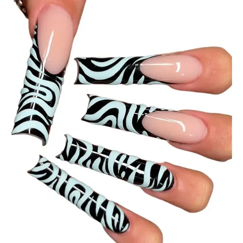 Dos Cajas De Uñas Postizas Con Rayas De Cebra.