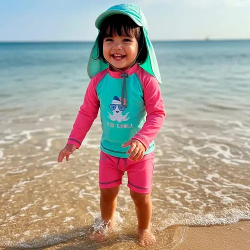 Traje De Baño Bebe Proteccion Solar Remera Uv + Boxer Gorra Color Verde Limón/coral Diseño De La Tela Modelo Pulpo I´m Cool Talle 12-18 Meses