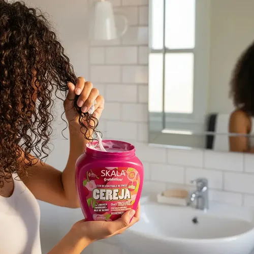 Skala Mascara Capilar Control Frizz Cereja 1kg Frutastica 3c