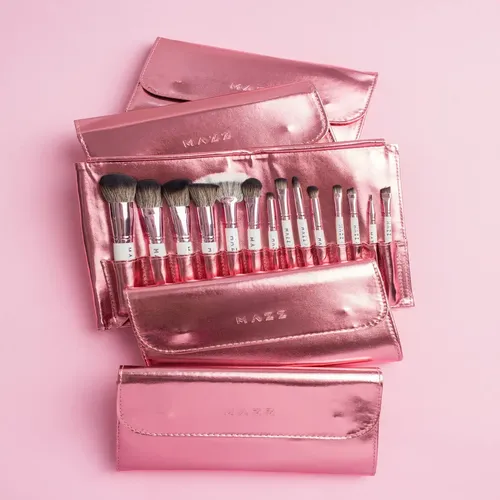 Set 14 Brochas y Pinceles Mazz Make Up con Estuche Imantado Rosa