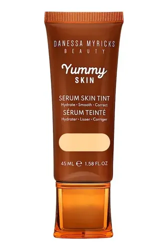 Sérum Beauty Yummy Skin de Danessa Myricks, base de maquillaje Tom 1, piel muy clara con matices amarillos dorados