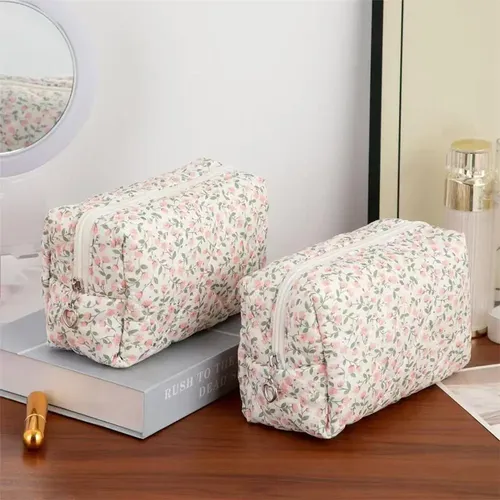 Neceser Acolchado Floral Para Maquillaje Y Accesorios