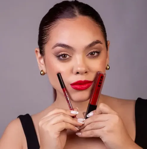 Lip Combo Lapiz Delineador Labios Con Labial O Gloss