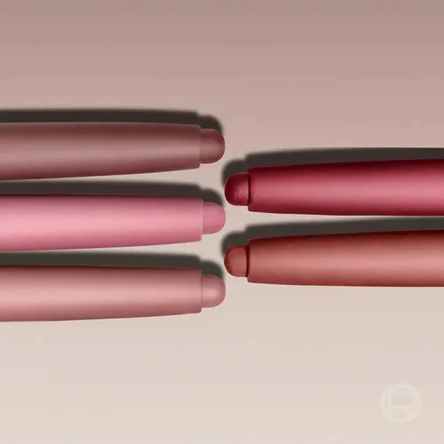 Blurfiller L´Oreal Paris Delineador de Labios Tono 570 Worth It Intense