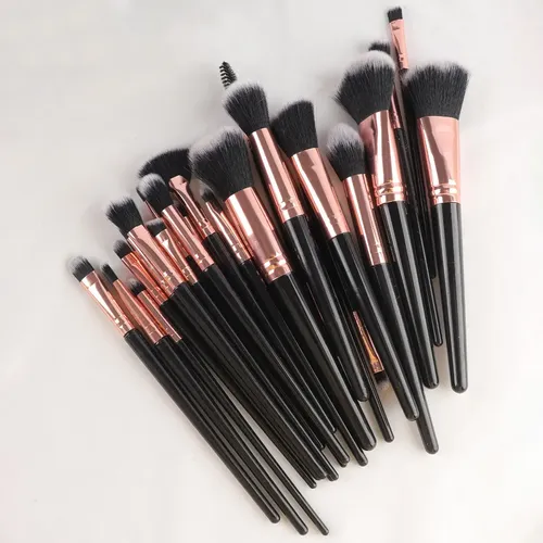Set Profesional 47 Piezas Brochas Esponjas Y Neceser