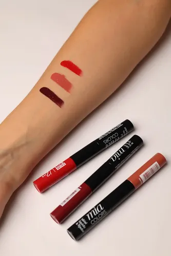 Mia Colors Labial + Fijador Larga Duración 01-deep Nude