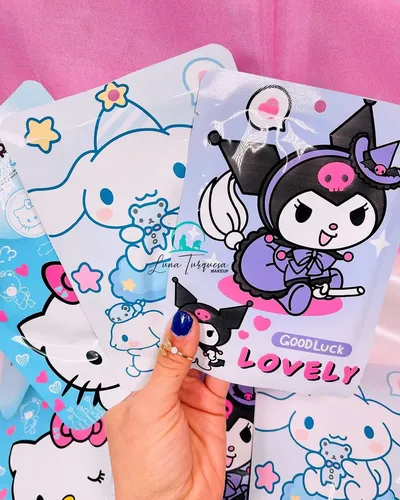 1 Mascarilla Facial Hidratante Sanrio, Kuromi, Hello Kitty