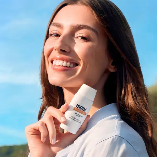 Fotoprotector Spot Prevent Color Isdin Spf50
