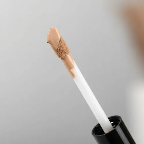 Corrector De Ojeras Líquido Resistente Al Agua 30 Ml