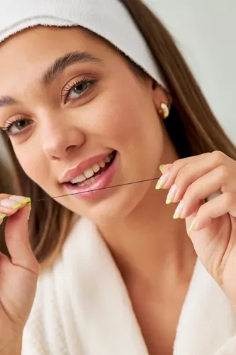 Kit Blanqueador Dental Carbon Smile + Cepillo Bambu + Hilo