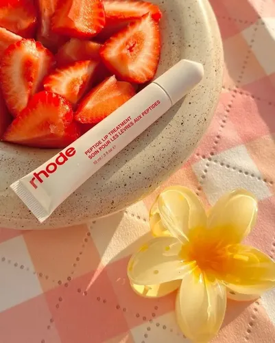 Tinte Labial Líquido Rhode Brillante Peptide Lip Tint Strawberry Glaze