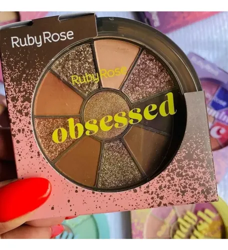 Pocket Kit Paleta 9 Sombras + Iluminador Ruby Rose Hb1075