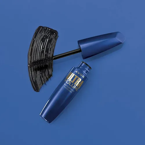 Mascara Ultra Volumen 10g A De Prueba Agua Avon Color Negro Intenso