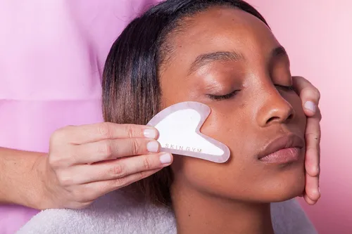Masajeador Facial Skin Gym Rose Quartz Sculpty Heart Gua Sha