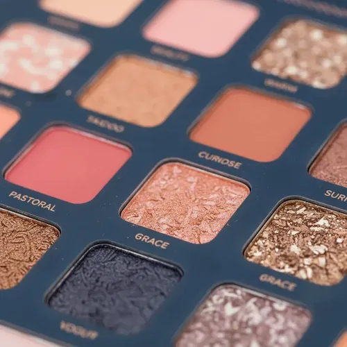 Paleta De Sombras Iluminadores Y Bronzer Igoodco 36 Tonos Azul Oscuro