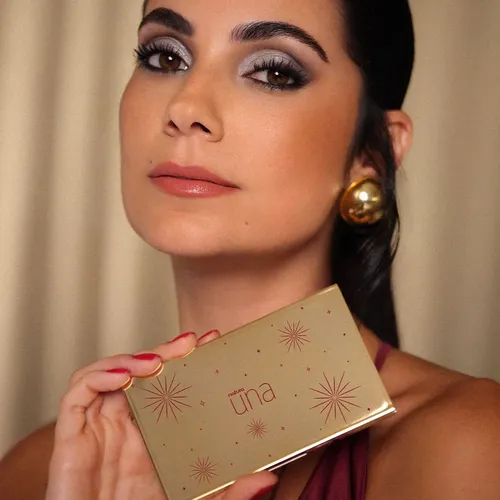 Paleta de sombras de ojos multifuncional de 8 colores Natura Una Celebrate