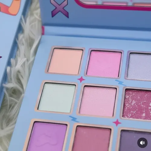 Paleta De Sombras K-pop 18 Colores Con Espejo