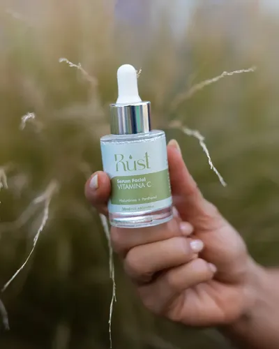 Sérum Facial De Día Rust Cosméticos Vitamina C 30ml Todo Tipo De Piel Día