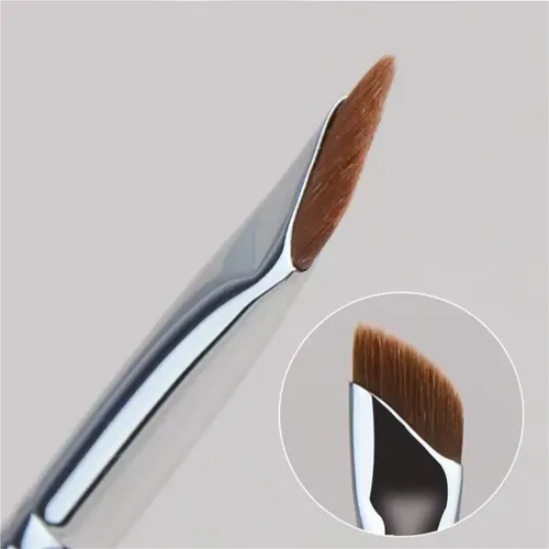 Set De 4 Pinceles De Sombra De Ojos Con Forma De Hoz. B