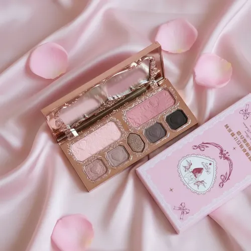 Paleta De Maquillaje Strawberry Cupid, Acabado De Ensueño.
