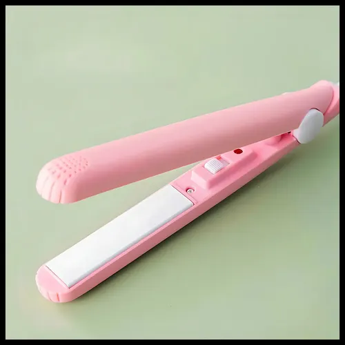 Planchita De Pelo Mini Flequillo Cabello Portátil Color Rosa