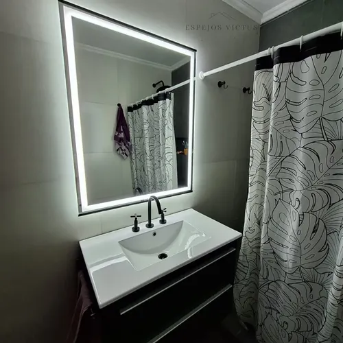 Espejo Esmerilado Rectangular Luz Led 100x70cm