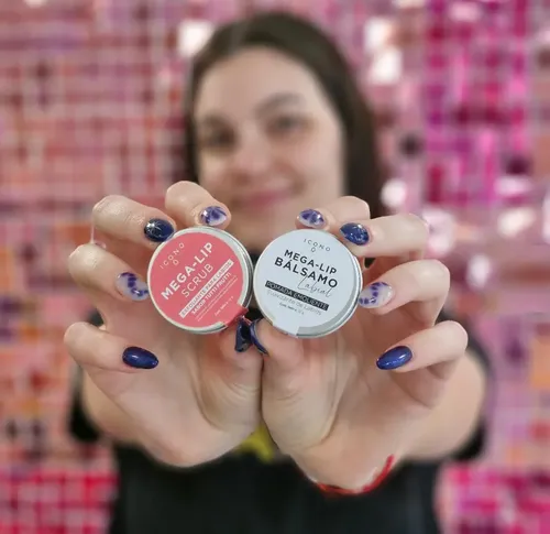 Kit Balsamo Y Exfoliante Labial Mega-lip Icono
