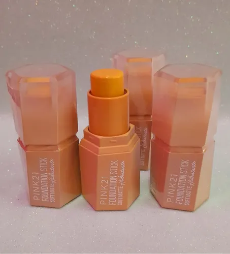 Base En Barra Pink21 Soft Matte Larga Duración Hidratante