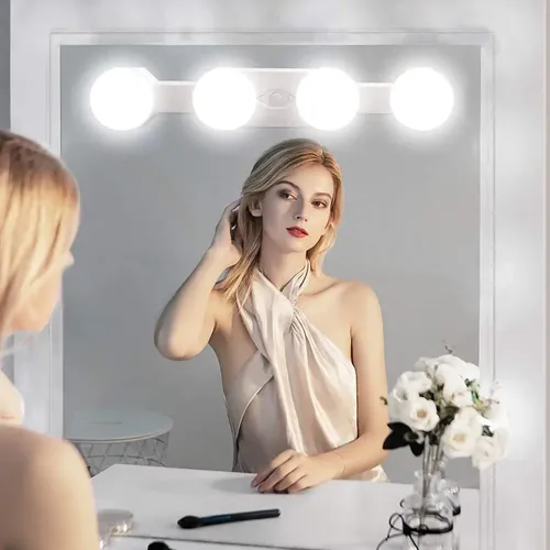 = Lámpara De Maquillaje Con Ventosa Y Espejo 4led, + G