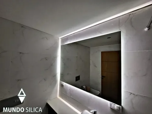 Espejo Rectangular Mundosilica 80×60 Cm Con Luz Led Touch Led Frio Sin Marco