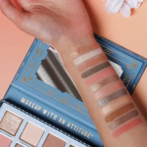 Paleta De Sombras Para Ojos De 12 Colores Frios The Roaring 20’s Chanteuse Rude Cosmetics