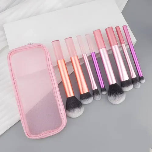 Set De 8 Pinceles De Maquillaje Rt Con Estuche